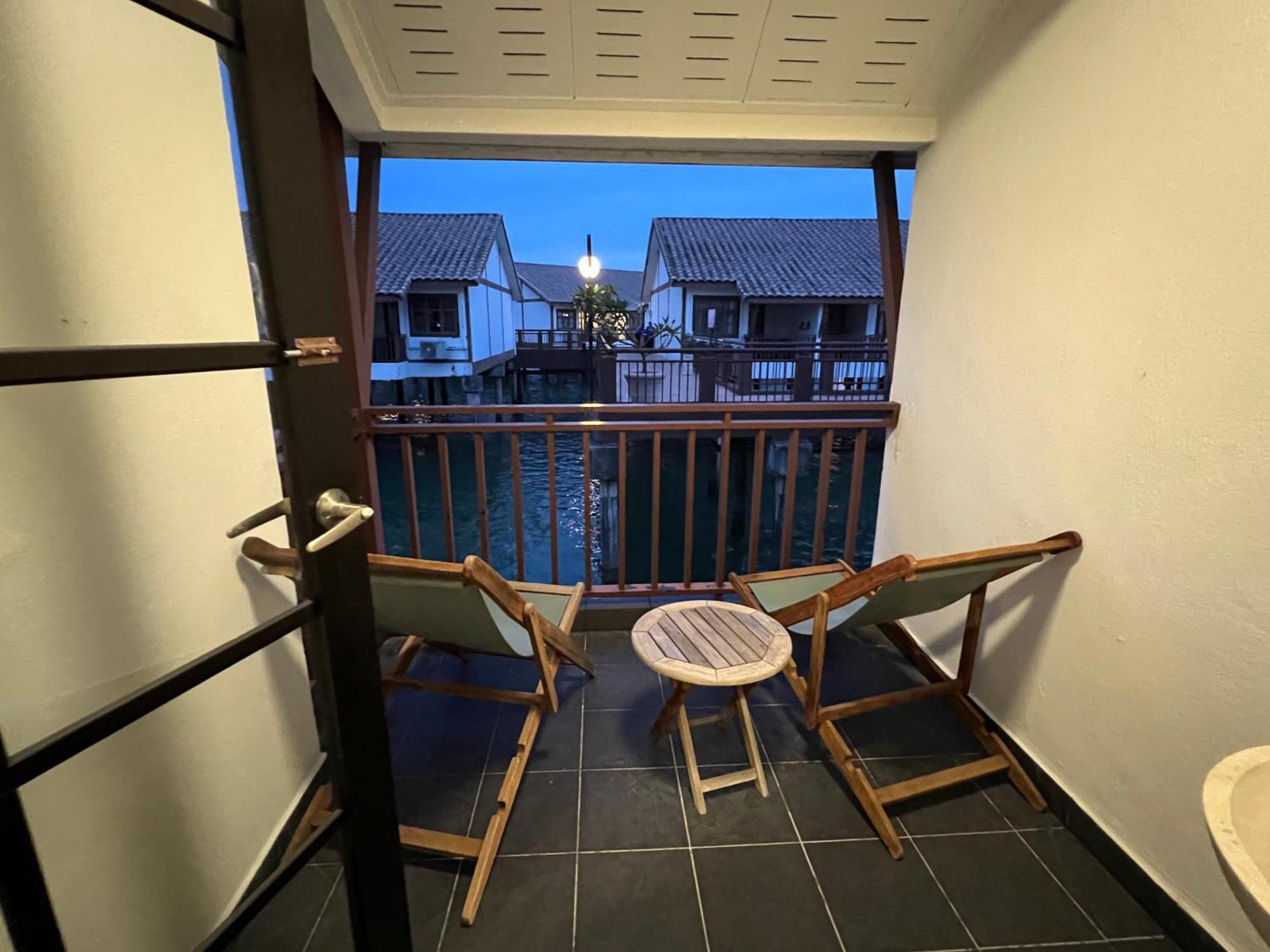 Water Chalet Pd Private Unit بورت ديكسون المظهر الخارجي الصورة